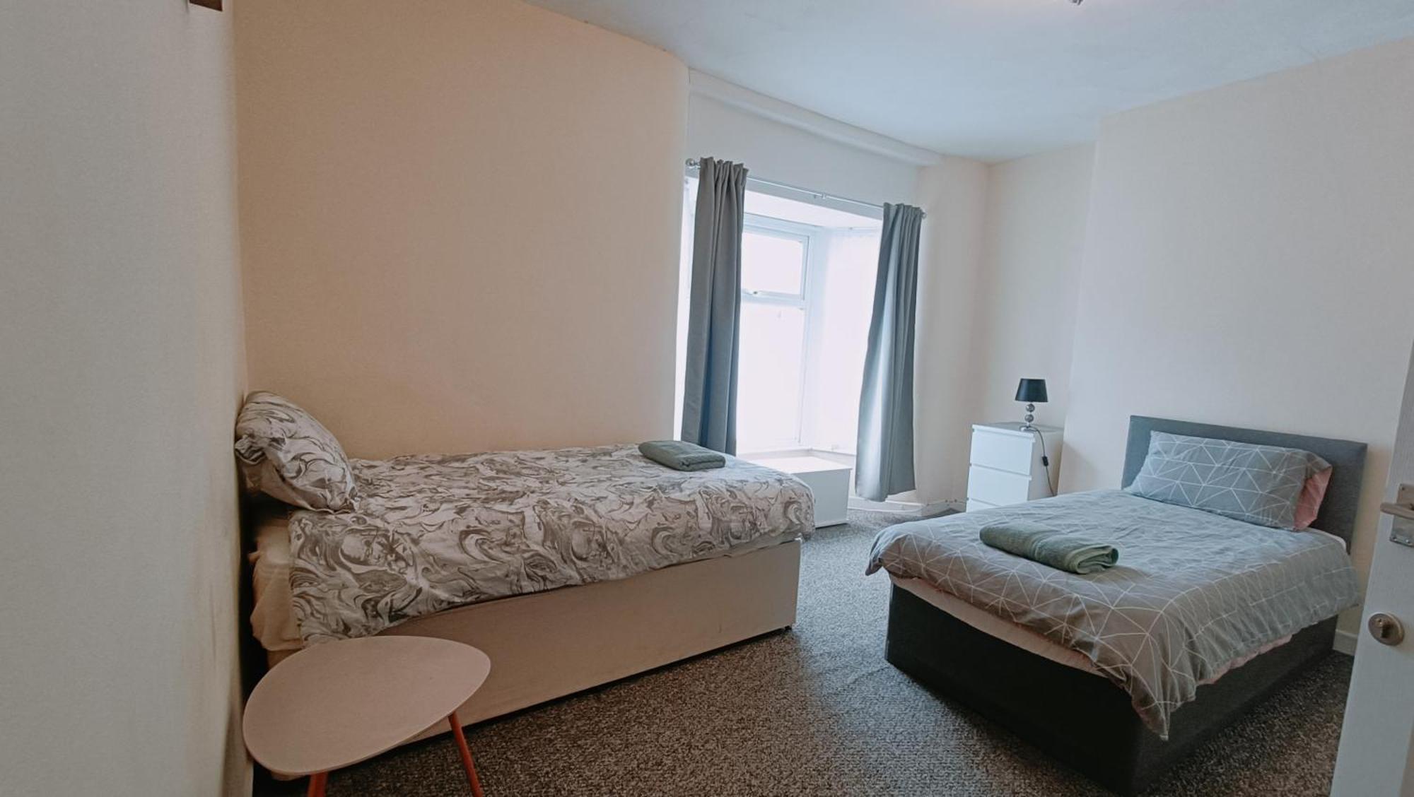 Bright, Comfortable Home, Convenient For Centre * Liverpool